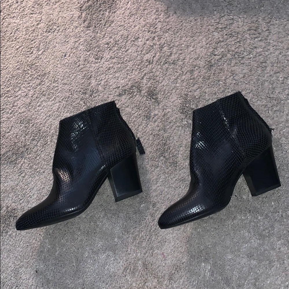 Black ankle bootie